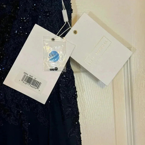 Mac Duggal Sequin Empire Waist Pleated Gown NWT Style 20274 - Picture 11 of 16